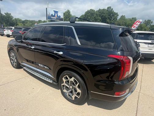Becketts Black 2021 Hyundai PALISADE Calligraphy