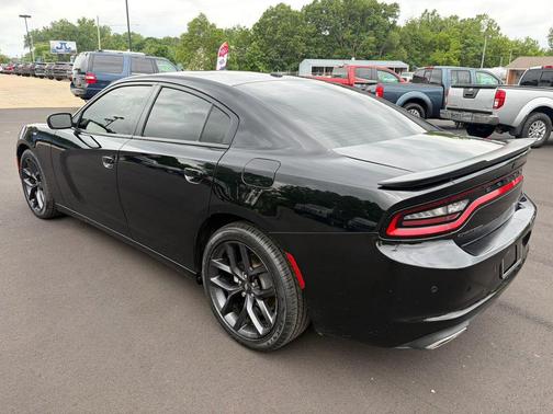 Pitch Black Clearcoat 2021 Dodge Charger SXT