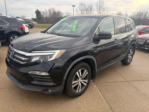 Crystal Black Pearl 2018 Honda Pilot EX