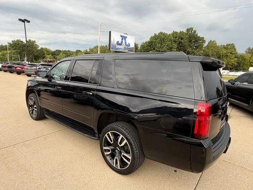 Black 2019 Chevrolet Suburban Premier