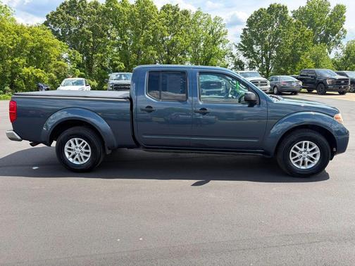 Blue 2014 Nissan Frontier SV