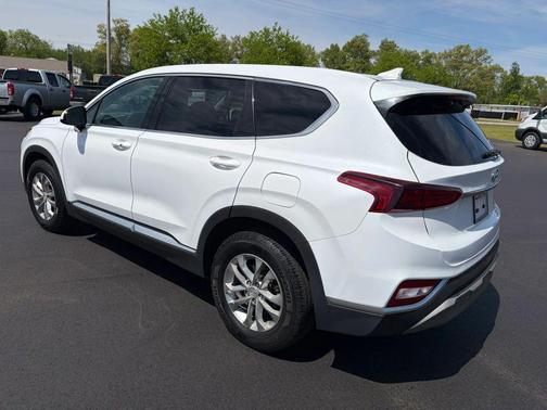 Quartz White 2019 Hyundai SANTA FE SEL 2.4