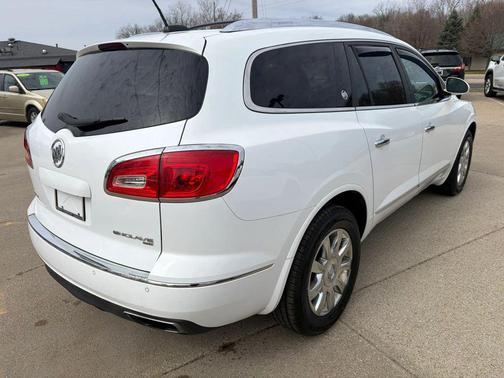 White 2016 Buick Enclave Premium