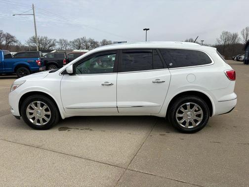 White 2016 Buick Enclave Premium