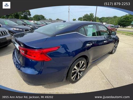 2016 Nissan Maxima SV Sedan 4D