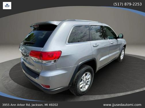 2019 Jeep Grand Cherokee Laredo