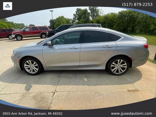 2015 Chrysler 200 Limited