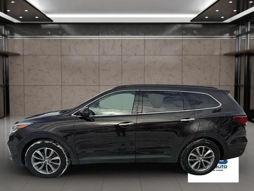 2017 Hyundai SANTA FE SE