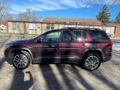 2017 GMC Acadia SLT-1