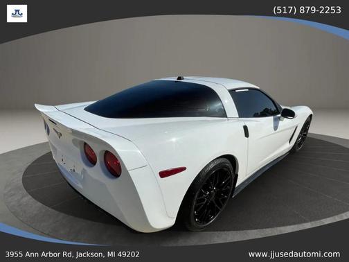 2005 Chevrolet Corvette Base