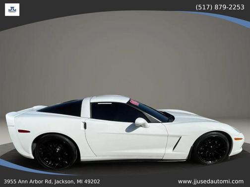 2005 Chevrolet Corvette Base