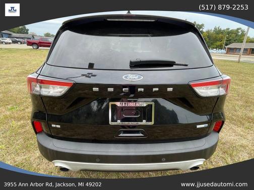 2020 Ford Escape SE