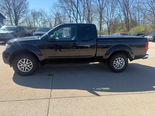 Magnetic Black 2016 Nissan Frontier SV-I4