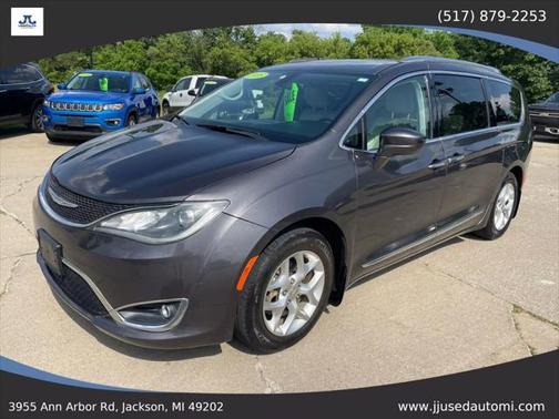 2018 Chrysler Pacifica Touring-L