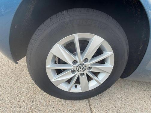 Blue 2015 Volkswagen Golf Auto TSI S w/Sunroof