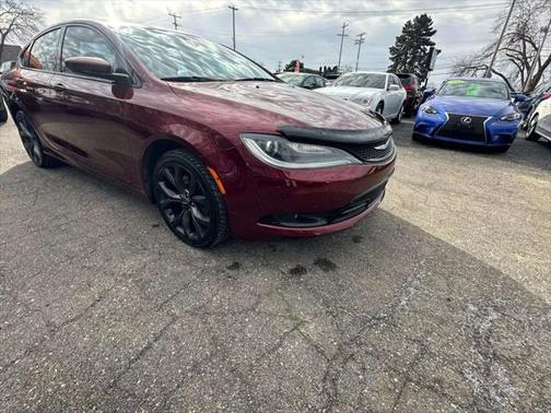 2015 Chrysler 200 S
