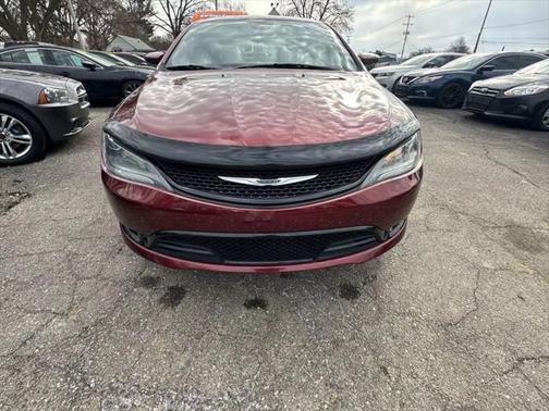 2015 Chrysler 200 S