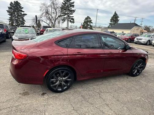 2015 Chrysler 200 S