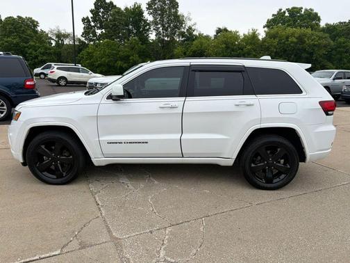 Bright White Clearcoat 2015 Jeep Grand Cherokee Altitude