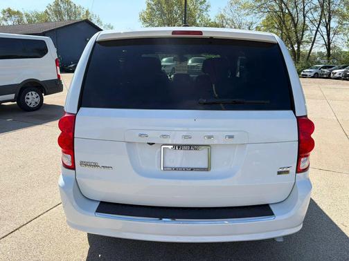 White Knuckle Clearcoat 2019 Dodge Grand Caravan GT