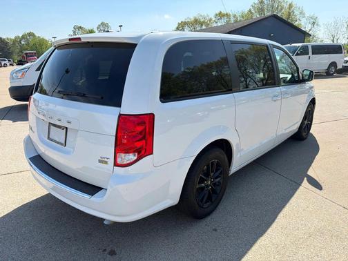 White Knuckle Clearcoat 2019 Dodge Grand Caravan GT