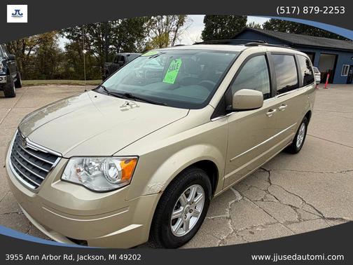 2010 Chrysler Town & Country Touring