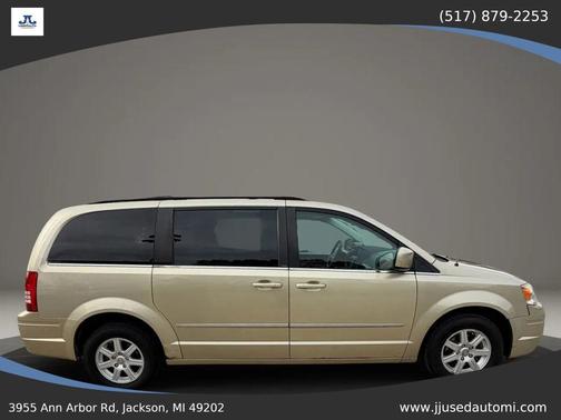 2010 Chrysler Town & Country Touring