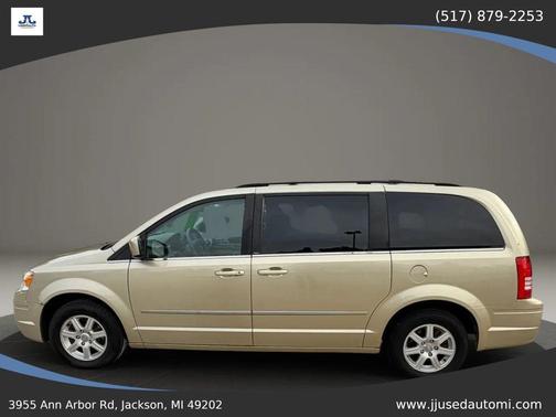 2010 Chrysler Town & Country Touring