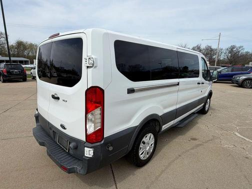 Oxford White 2016 Ford Transit-350 XLT