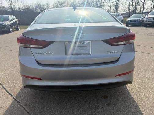 2017 Hyundai ELANTRA Limited