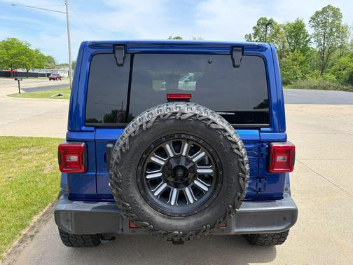 Ocean Blue Metallic Clearcoat 2019 Jeep Wrangler Unlimited Sahara