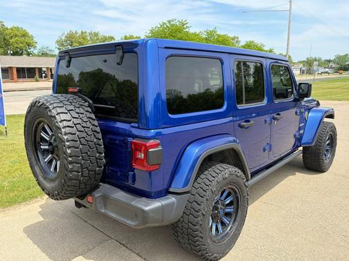 Ocean Blue Metallic Clearcoat 2019 Jeep Wrangler Unlimited Sahara