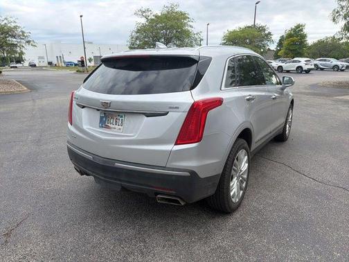 Radiant Silver Metallic 2018 Cadillac XT5 Premium Luxury