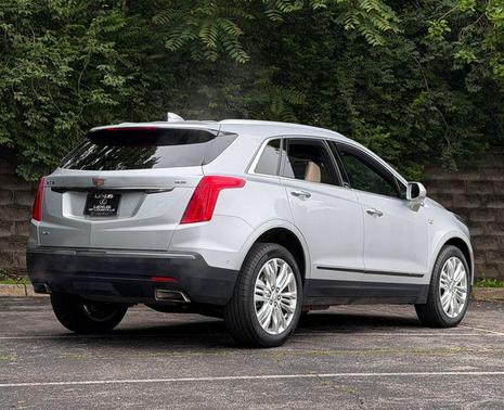 Radiant Silver Metallic 2018 Cadillac XT5 Premium Luxury