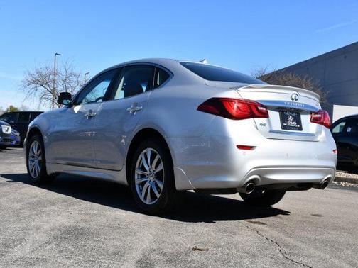 2019 INFINITI Q70 3.7X LUXE