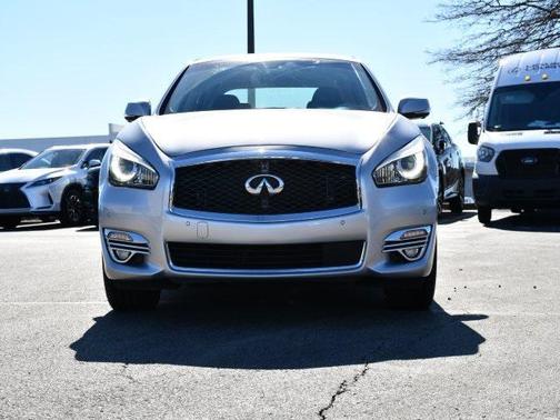 2019 INFINITI Q70 3.7X LUXE