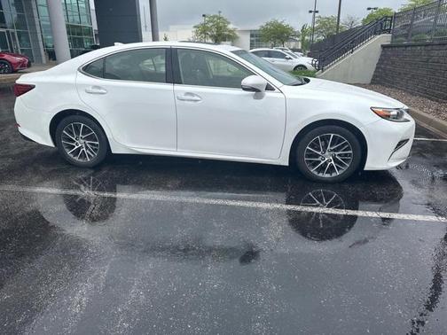 2016 Lexus ES 350 Base