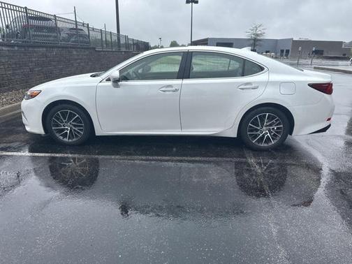 2016 Lexus ES 350 Base