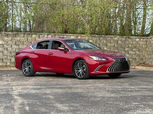 2024 Lexus ES 250 Base