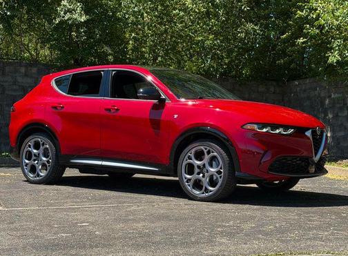 Alfa Rosso 2024 Alfa Romeo Tonale Ti EAWD