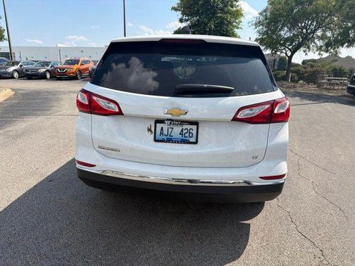 Summit White 2018 Chevrolet Equinox LT