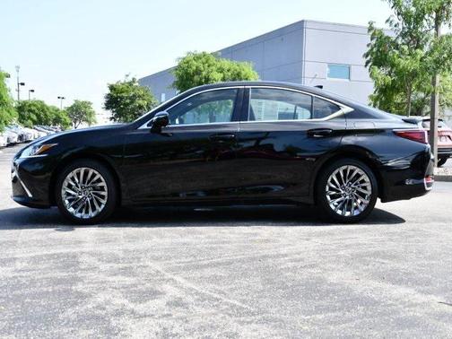 2024 Lexus ES 300h Luxury