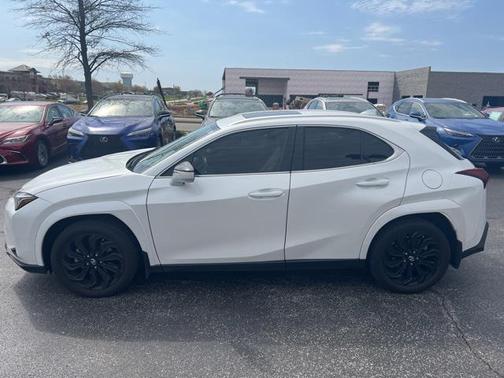 2023 Lexus UX 250h Base