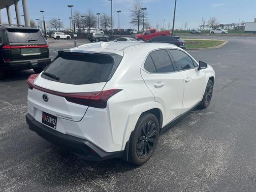 2023 Lexus UX 250h Base