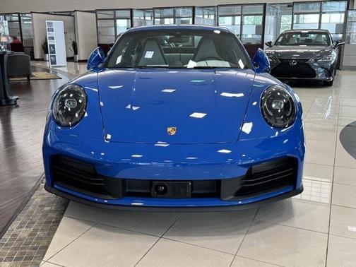 2025 Porsche 911 Carrera