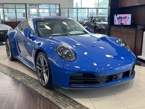 2025 Porsche 911 Carrera