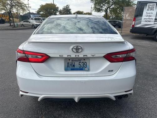 2019 Toyota Camry SE