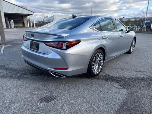 2023 Lexus ES 350 Ultra Luxury