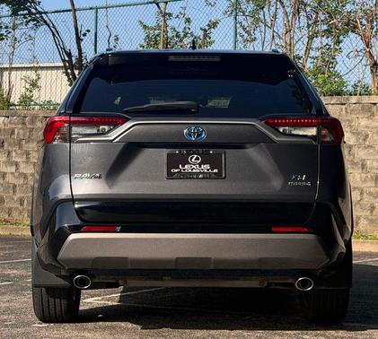 Magnetic Gray Metallic 2019 Toyota RAV4 Hybrid SE
