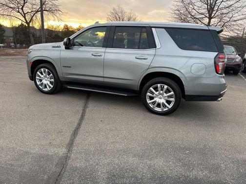 2024 Chevrolet Tahoe 4WD High Country